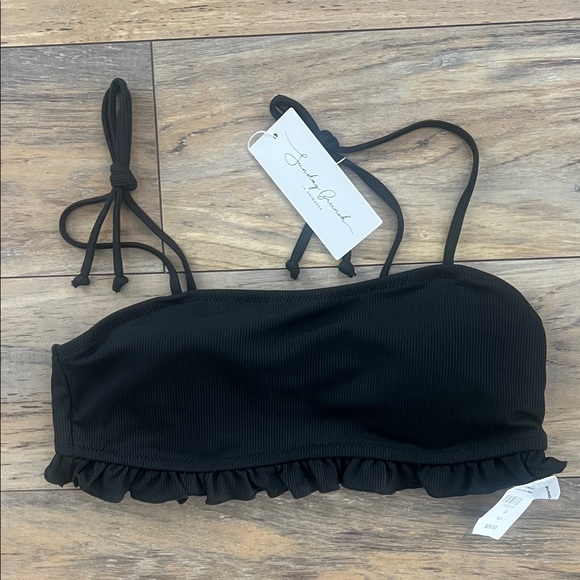 Stylish Black Ruffled Bikini Top - Picture 2 of 5
